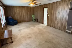 809 August St, El Campo, TX 77437 - Photo 11