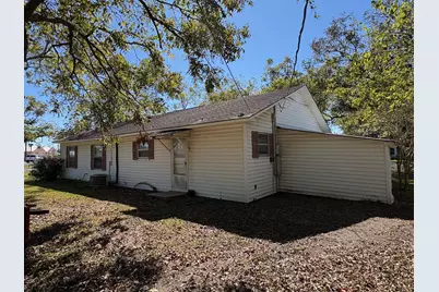 809 August Street, El Campo, TX 77437 - Photo 31