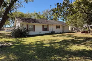809 August St, El Campo, TX 77437 - Photo 29