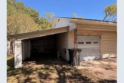 809 August Street, El Campo, TX 77437 - Photo 9