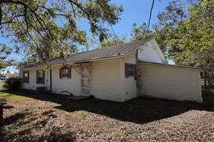 809 August St, El Campo, TX 77437 - Photo 27