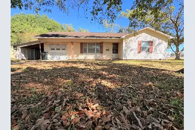 809 August Street, El Campo, TX 77437 - Photo 1