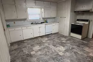 809 August St, El Campo, TX 77437 - Photo 15