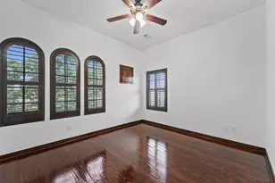 2601 Bevis St, Houston, TX 77008 - Photo 25