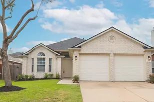 16307 Goanna Ct, Sugar Land, TX 77498 - Photo 3