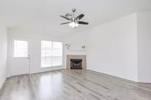 16307 Goanna Ct, Sugar Land, TX 77498 - Photo 13
