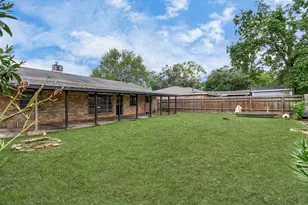 10131 Kent Towne Ln, Sugar Land, TX 77498 - Photo 27