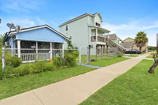 4018 Sealy St, Galveston, TX 77550 - Photo 3