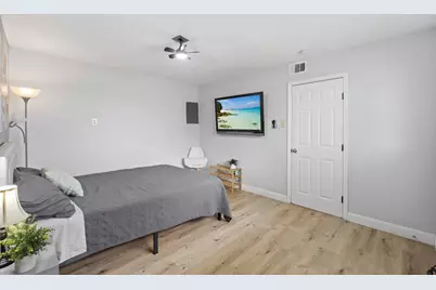 4018 Sealy Street, Galveston, TX 77550 - Photo 25