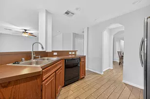 15826 Lost Anchor Way Ln, Houston, TX 77044 - Photo 11