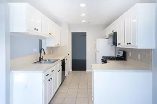 175 Sylvan Forest Dr, The Woodlands, TX 77381 - Photo 5