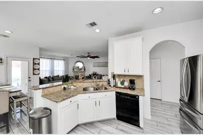 12119 Redbud Brook Trail, Houston, TX 77089 - Photo 21