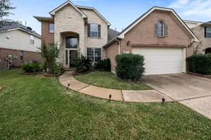 13907 Normandy Ct, Sugar Land, TX 77498 - Photo 1