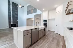 709 Western Holly, League City, TX 77573 - Photo 11