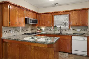 1807 Marlock Ln, Pasadena, TX 77502 - Photo 13