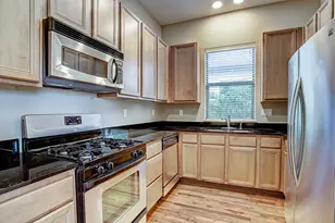 3824 Center Plaza Dr, Houston, TX 77007 - Photo 5