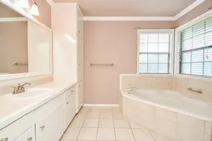 902 Ave I, El Campo, TX 77437 - Photo 19