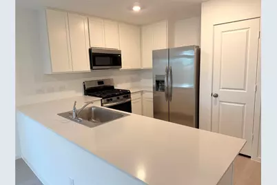 1308 Wharton Lakes Boulevard, Wharton, TX 77488 - Photo 7