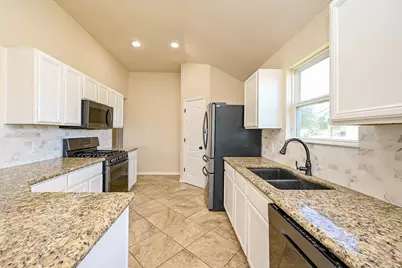 3111 Keystone Square Lane, Rosenberg, TX 77471 - Photo 7