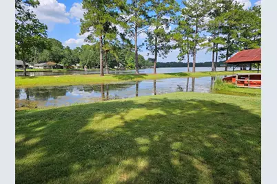 13368 Southshore Drive, Conroe, TX 77304 - Photo 37