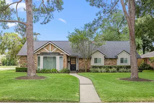 10403 Londonderry Dr, Houston, TX 77043 - Photo 1