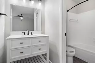 12602 Hickory Bend Dr, Houston, TX 77070 - Photo 3