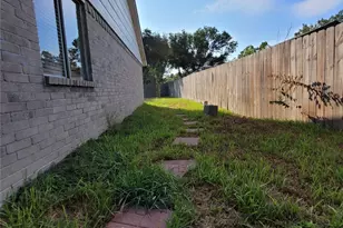3227 Boxelder Dr, Houston, TX 77082 - Photo 25
