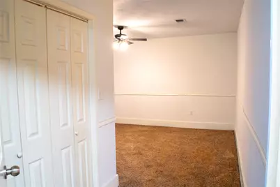 16 Wagon Lane Loop, Angleton, TX 77515 - Photo 9