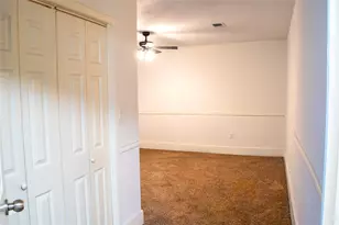 16 Wagon Ln Loop, Angleton, TX 77515 - Photo 9