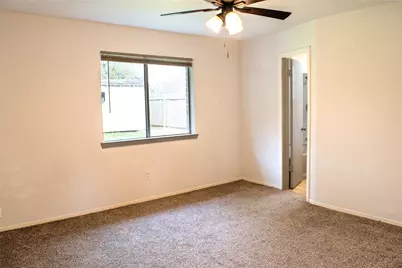 16 Wagon Lane Loop, Angleton, TX 77515 - Photo 13