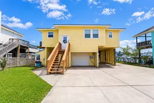 1319 Maui Dr, Tiki Island, TX 77554 - Photo 13