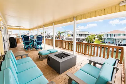 1319 Maui Drive, Tiki Island, TX 77554 - Photo 11