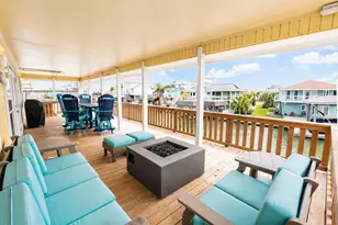 1319 Maui Dr, Tiki Island, TX 77554 - Photo 11