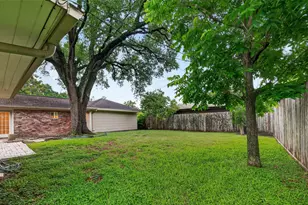 4501 Waycross Dr, Houston, TX 77035 - Photo 31