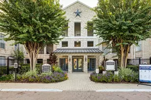 2825 Bellefontaine St, Houston, TX 77025 - Photo 1