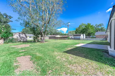 3713 Wilshire Drive, Alvin, TX 77511 - Photo 31