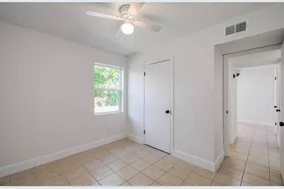 9843 Ribbonwood Street, Houston, TX 77078 - Photo 21