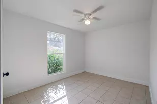 9843 Ribbonwood St, Houston, TX 77078 - Photo 15
