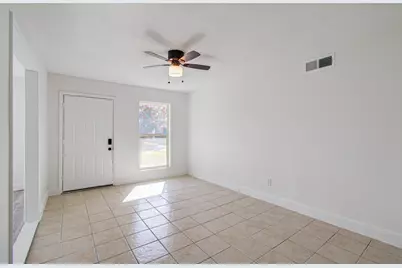 9843 Ribbonwood Street, Houston, TX 77078 - Photo 3