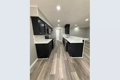 3808 Holly Glen, Bay City, TX 77414 - Photo 3