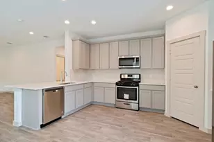 12517 Abbey House Ct, Houston, TX 77047 - Photo 9