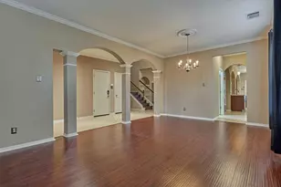 8406 Oak Villa Ct, Spring, TX 77389 - Photo 9