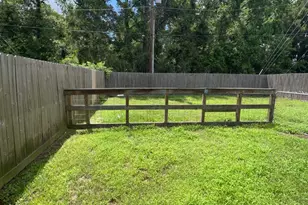 24407 Strong Pine Dr, Houston, TX 77336 - Photo 3