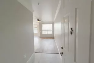 7575 Kirby Dr, Houston, TX 77030 - Photo 3