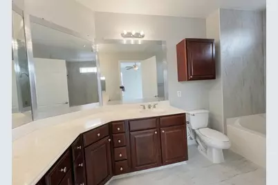 7575 Kirby Drive #2214, Houston, TX 77030 - Photo 19
