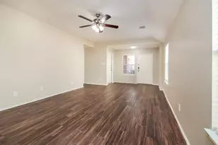 4435 Plumeria Ave, Baytown, TX 77521 - Photo 5