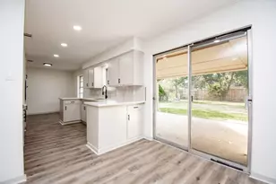 729 Arbor Dr, Deer Park, TX 77536 - Photo 3
