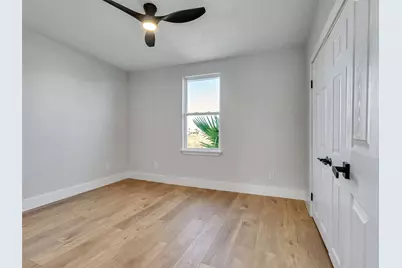 7016 Delesandri Drive, Hitchcock, TX 77563 - Photo 19