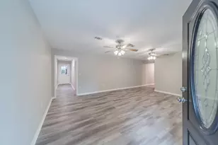 5739 Skylane Dr, Montgomery, TX 77316 - Photo 7