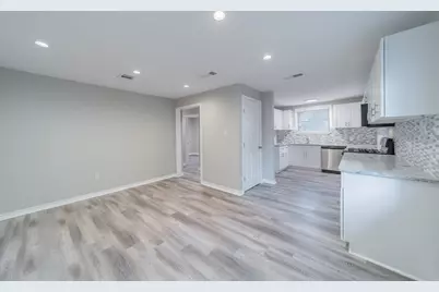 5739 Skylane Drive, Montgomery, TX 77316 - Photo 23